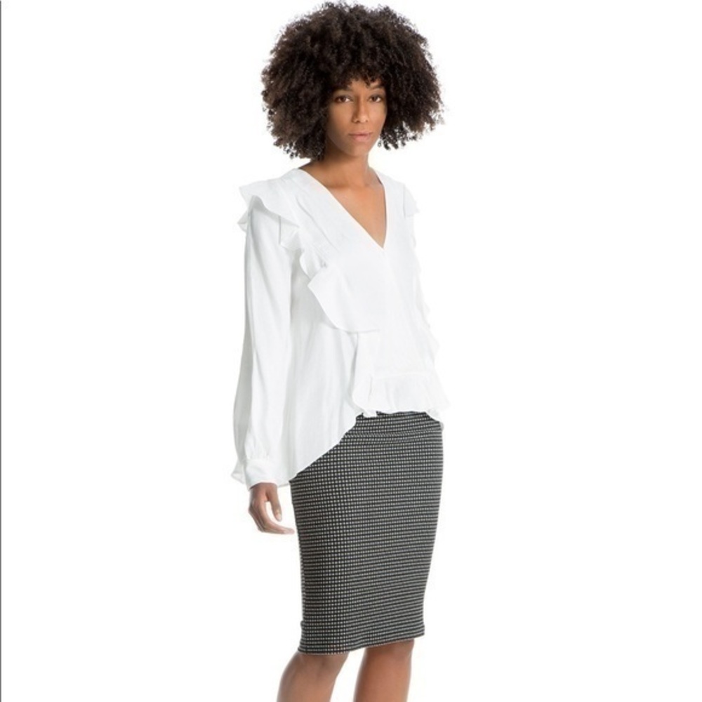 New Women’s Max Studio RUFFLE-TRIM TOP sz M
